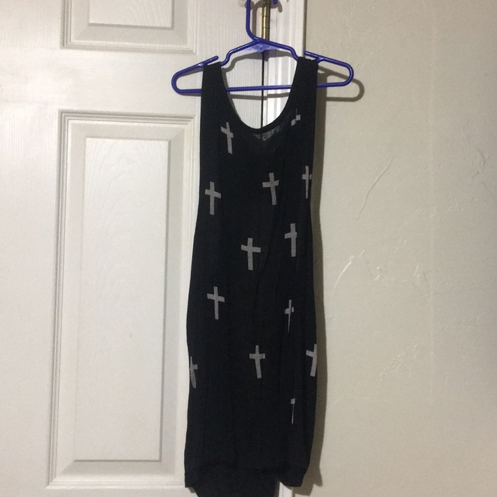 Cross tank top